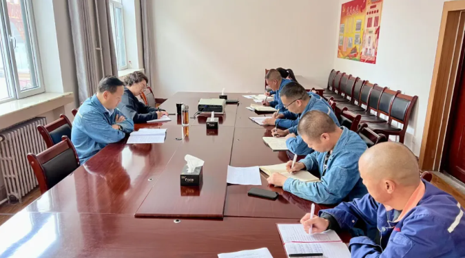 配送公司召開(kāi)9月份安全生產(chǎn)例會(huì)暨安全生產(chǎn)百日攻堅(jiān)行動(dòng)部署專(zhuān)題會(huì)議